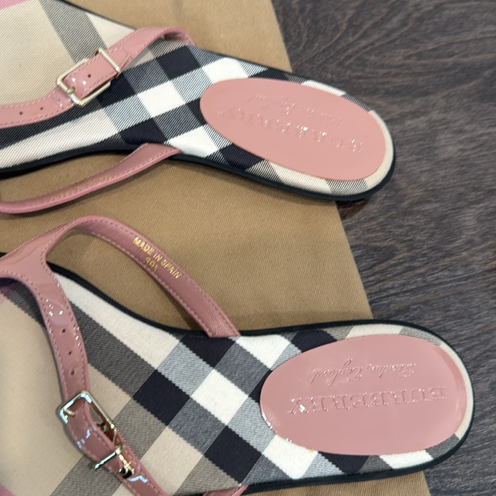 Burberry Pink and Black Sandals with Iconic Check Design. Size 39.5 Authentic - Picture 3 of 4